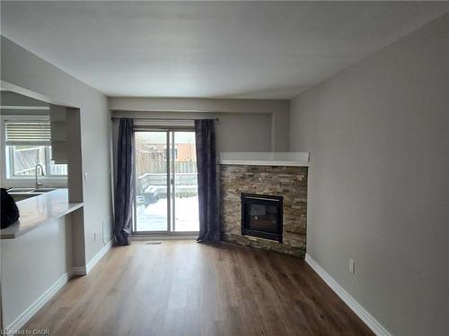 185 Sulmona Drive, Hamilton, ON - Indoor Photo Showing Living Room With Fireplace