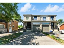 Upper-46 Franklin Street S Kitchener, ON N2C 1R4
