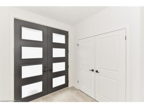 Upper-46 Franklin Street S, Kitchener, ON - Indoor Photo Showing Other Room