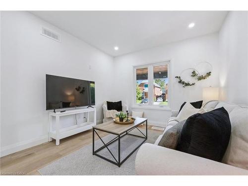 66 Trinity Street, Stratford, ON - Indoor Photo Showing Living Room