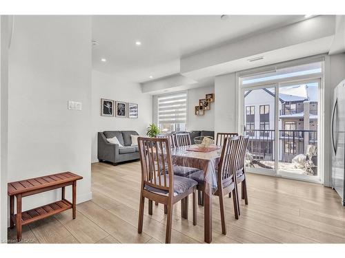39-405 Myers Road, Cambridge, ON - Indoor Photo Showing Dining Room