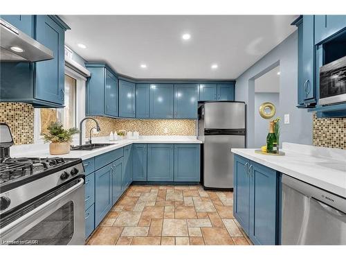 152 Anvil Street, Kitchener, ON - Indoor Photo Showing Kitchen With Upgraded Kitchen