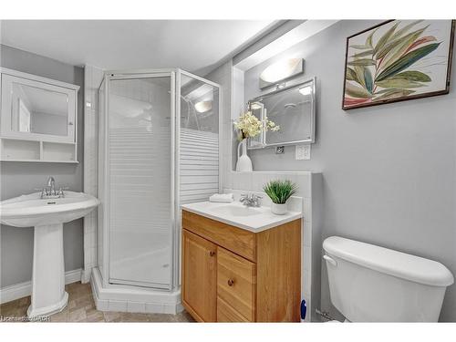 152 Anvil Street, Kitchener, ON - Indoor Photo Showing Bathroom
