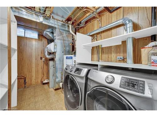 152 Anvil Street, Kitchener, ON - Indoor Photo Showing Laundry Room