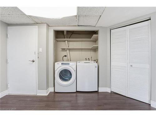 9-21 Wren Court, Tillsonburg, ON - Indoor Photo Showing Laundry Room