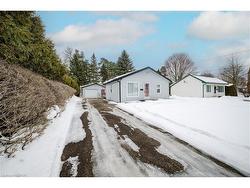 27 North Court Street S Norwich, ON N0J 1P0