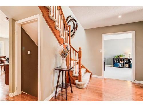 33 Tinatawa Court, Kitchener, ON - Indoor Photo Showing Other Room