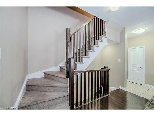 83-1401 Plains Road E, Burlington, ON - Indoor Photo Showing Other Room