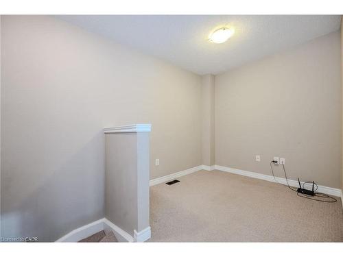 83-1401 Plains Road E, Burlington, ON - Indoor Photo Showing Other Room