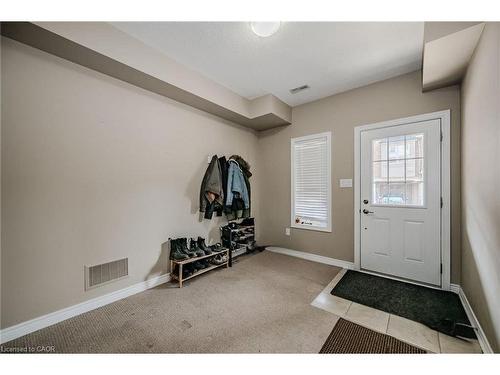 83-1401 Plains Road E, Burlington, ON - Indoor Photo Showing Other Room