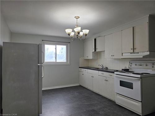 2-362 Grey Street, Brantford, ON - Indoor Photo Showing Kitchen