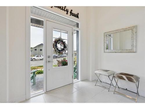 110 Terrace Drive, Grimsby, ON - Indoor Photo Showing Other Room