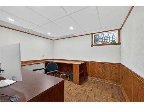 842 Forest Glen Avenue, Burlington, ON - Indoor Photo Showing Office