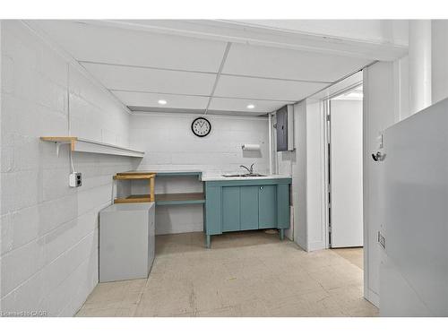 842 Forest Glen Avenue, Burlington, ON - Indoor