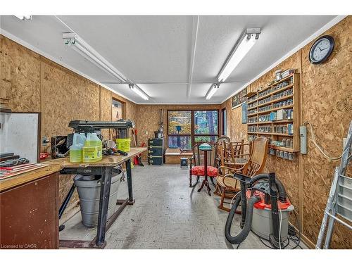 842 Forest Glen Avenue, Burlington, ON - Indoor Photo Showing Other Room