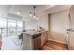 809-108 Garment Street  Kitchener, ON N2G 0E2