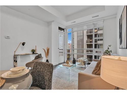 910-150 Main Street W, Hamilton, ON - Indoor