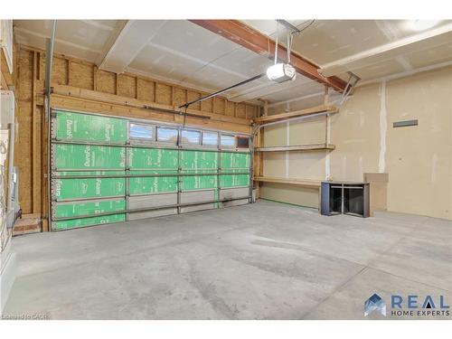 15 Curzon Crescent, Guelph, ON - Indoor Photo Showing Garage