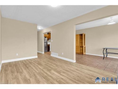 15 Curzon Crescent, Guelph, ON - Indoor Photo Showing Other Room