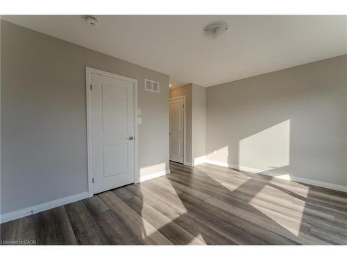 30-720 Grey Street, Brantford, ON - Indoor Photo Showing Other Room