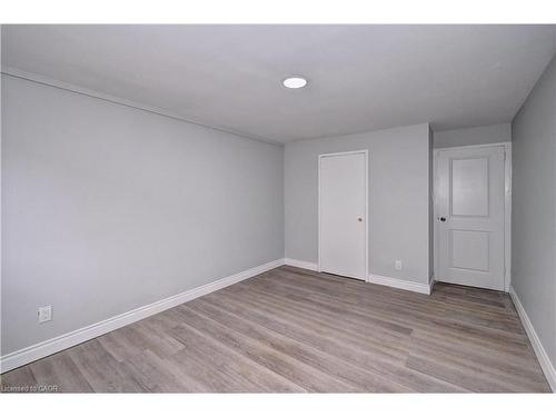 4-333 Garden Street, Cambridge, ON - Indoor Photo Showing Other Room
