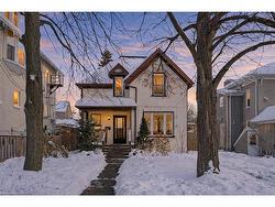 11 Heins Avenue  Kitchener, ON N2G 1Z7