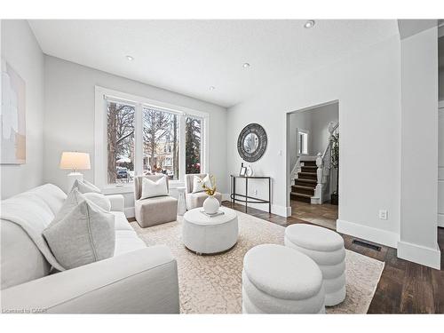 11 Heins Avenue, Kitchener, ON - Indoor Photo Showing Living Room