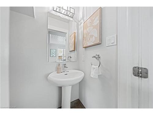 11 Heins Avenue, Kitchener, ON - Indoor Photo Showing Bathroom