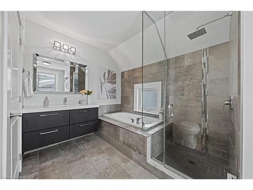 11 Heins Avenue, Kitchener, ON - Indoor Photo Showing Bathroom
