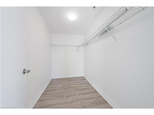 706-2486 Old Bronte Road, Oakville, ON - Indoor