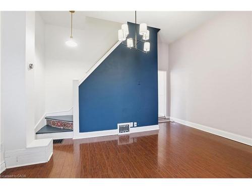 313 Mary Street, Hamilton, ON - Indoor Photo Showing Other Room