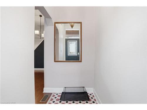 313 Mary Street, Hamilton, ON - Indoor Photo Showing Other Room