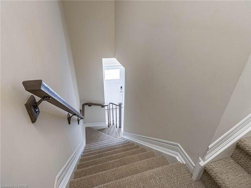 120 Sycamore Street, Welland, ON - Indoor Photo Showing Other Room