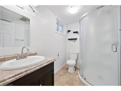 23 Tamvale Crescent, Kitchener, ON - Indoor Photo Showing Bathroom