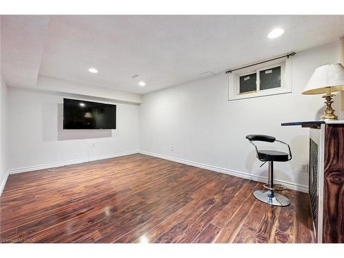 23 Tamvale Crescent, Kitchener, ON - Indoor