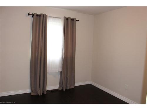 27 Waterbridge Street, Stoney Creek, ON - Indoor Photo Showing Other Room