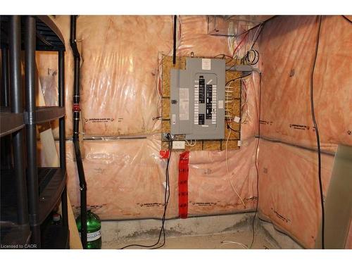 27 Waterbridge Street, Stoney Creek, ON - Indoor Photo Showing Basement