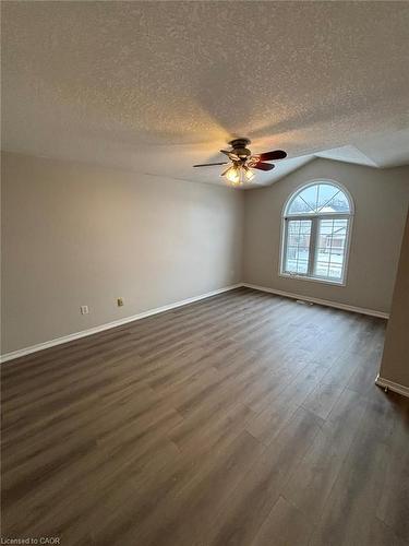 147 Activa Avenue, Kitchener, ON - Indoor Photo Showing Other Room