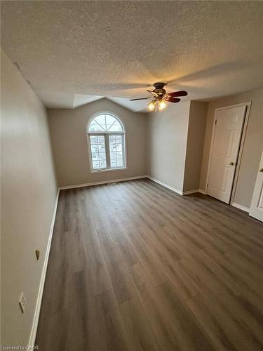 147 Activa Avenue, Kitchener, ON - Indoor Photo Showing Other Room