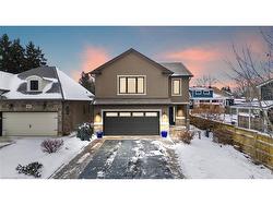 379 Michael Drive  Welland, ON L3C 0A5