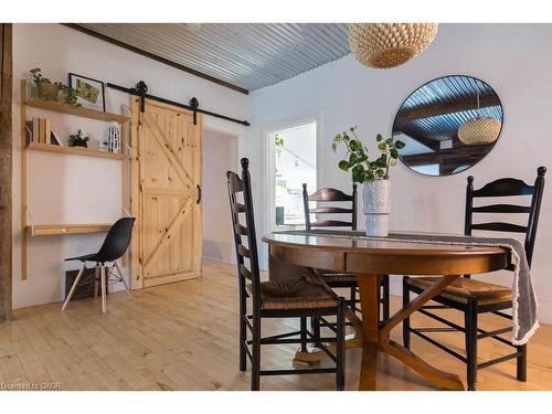 47 Tom Street, Hamilton, ON - Indoor Photo Showing Dining Room