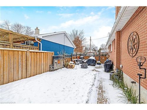 1320 Bunnell Drive, Burlington, ON - Outdoor