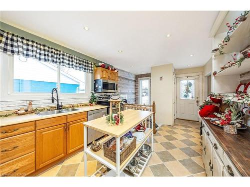 1320 Bunnell Drive, Burlington, ON - Indoor Photo Showing Kitchen With Double Sink