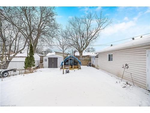 1320 Bunnell Drive, Burlington, ON - Outdoor