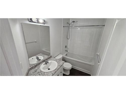 D11-24 Morrison Road, Kitchener, ON - Indoor Photo Showing Bathroom