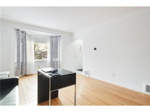 773 Queensdale Avenue E, Hamilton, ON - Indoor