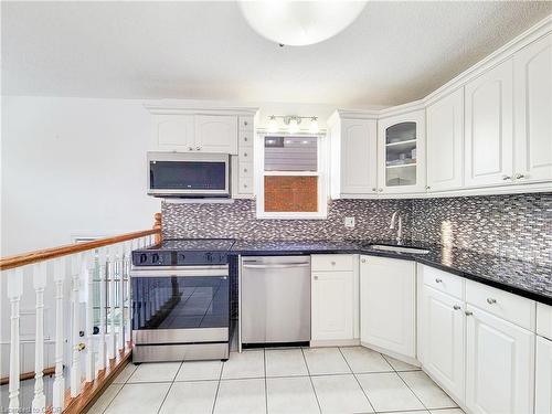 773 Queensdale Avenue E, Hamilton, ON - Indoor Photo Showing Kitchen