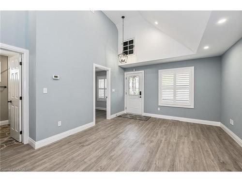 95 Houghton Avenue N, Hamilton, ON - Indoor Photo Showing Other Room