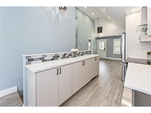 95 Houghton Avenue N, Hamilton, ON - Indoor Photo Showing Other Room