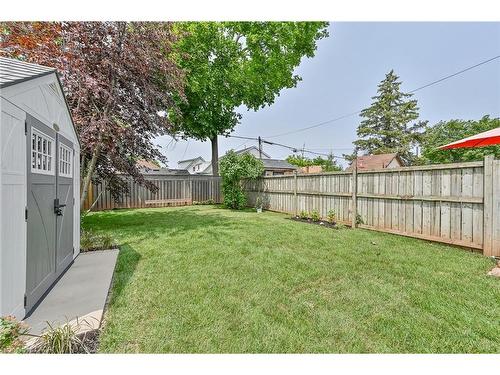 95 Houghton Avenue N, Hamilton, ON - Outdoor With Backyard